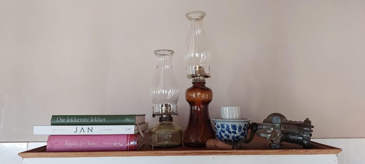 Harry'S Place Guesthouse Kamieskroon Bagian luar foto